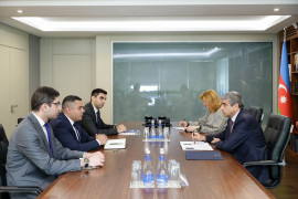Əmək və əhalinin sosial müdafiəsi naziri Anar Əliyev “Yüksəliş” müsabiqəsinin qalibləri ilə görüşüb